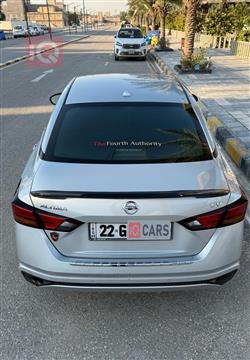 نيسان ألتيما